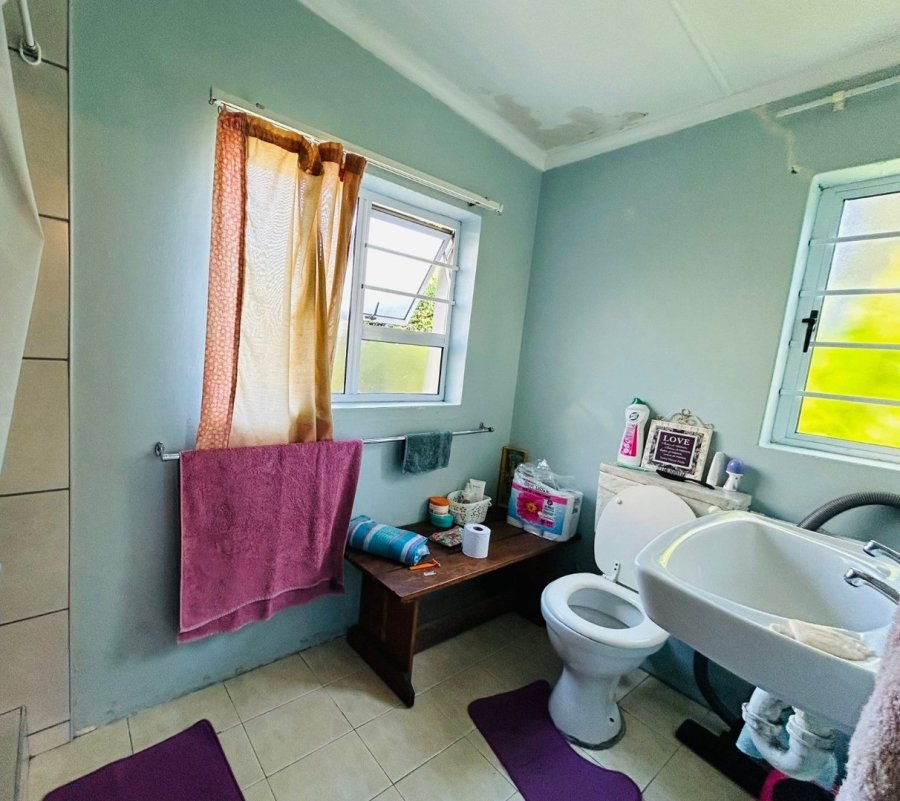 4 Bedroom Property for Sale in Beacon Bay Eastern Cape